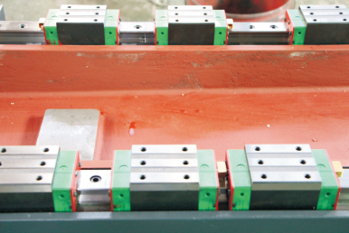 이동 컬럼 표면 밀링 머신 HDM-16060 AHD/MSI 프로그램 제어 표면 밀링 머신 3