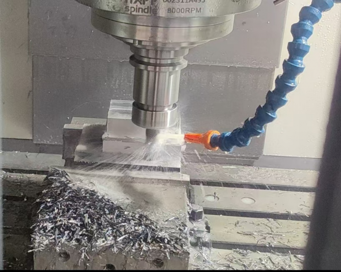 4 축 3 축 수직 가공 센터 SV960L 테이블 크기 1100 * 550mm 수직 밀링 센터 11