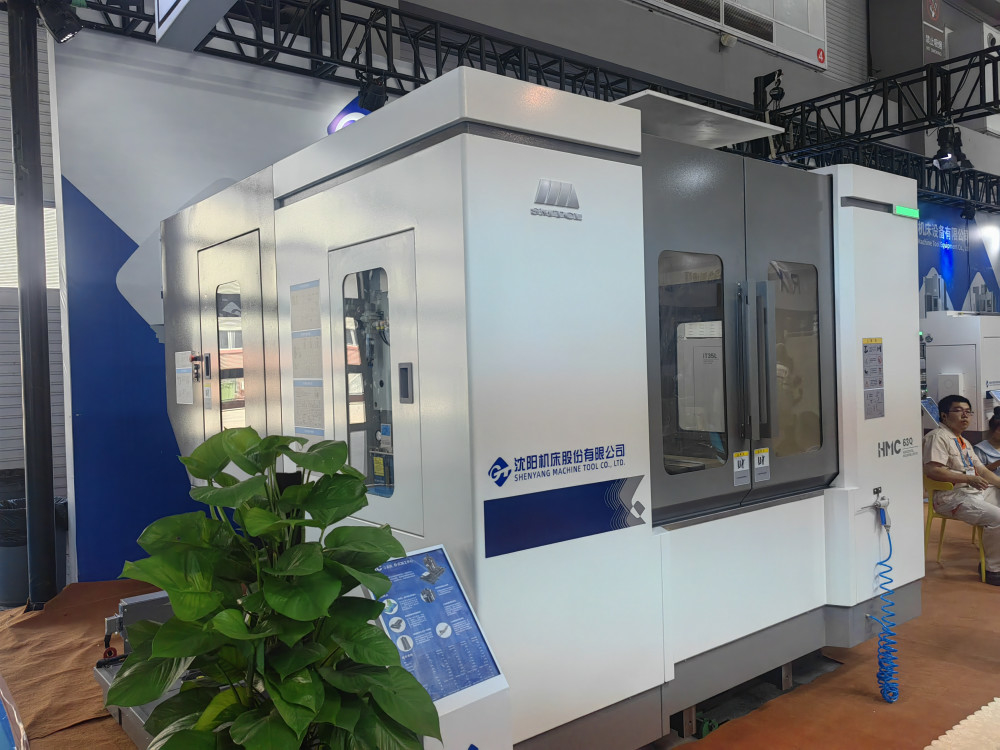 5 축 수평 가공 센터 HMC63Q 고 정밀 CNC 터닝 센터 기계 도구