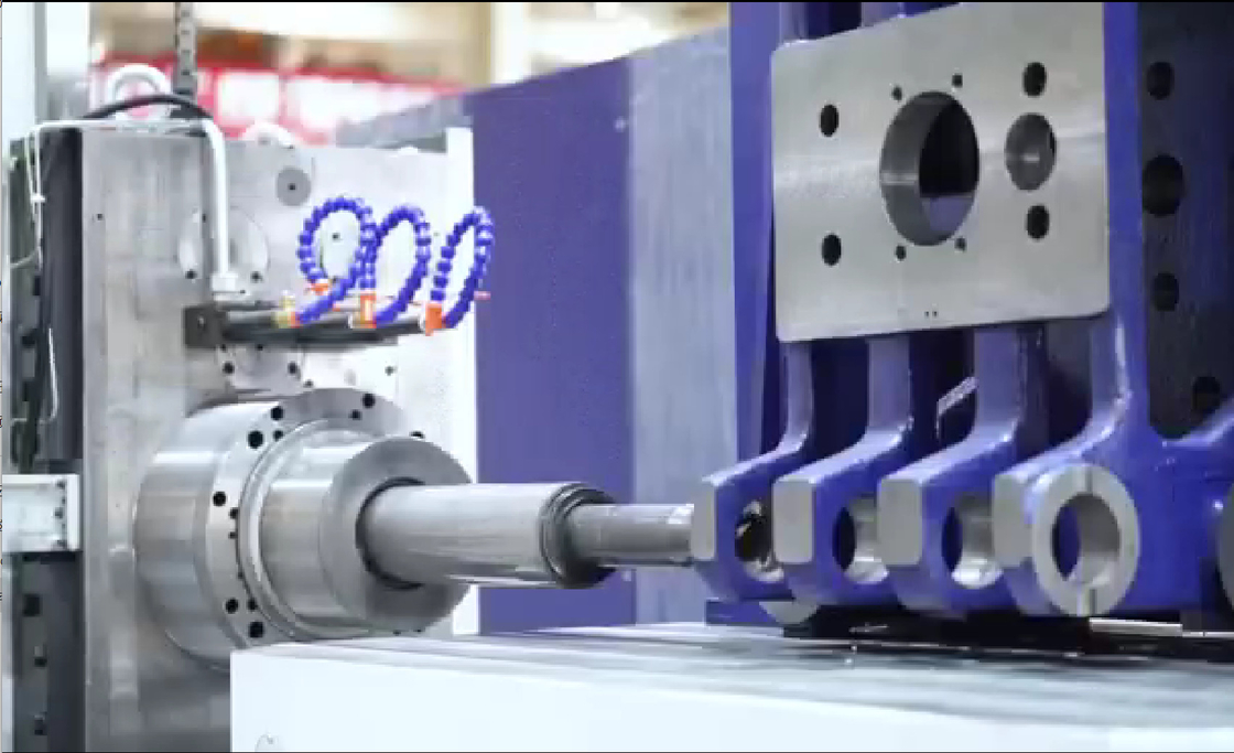 SMTCL PBC130s CNC 중량 프레싱 기계 두 선형 가이드레일 그리고 한 하드 가이드레일 수평 프레싱 보어