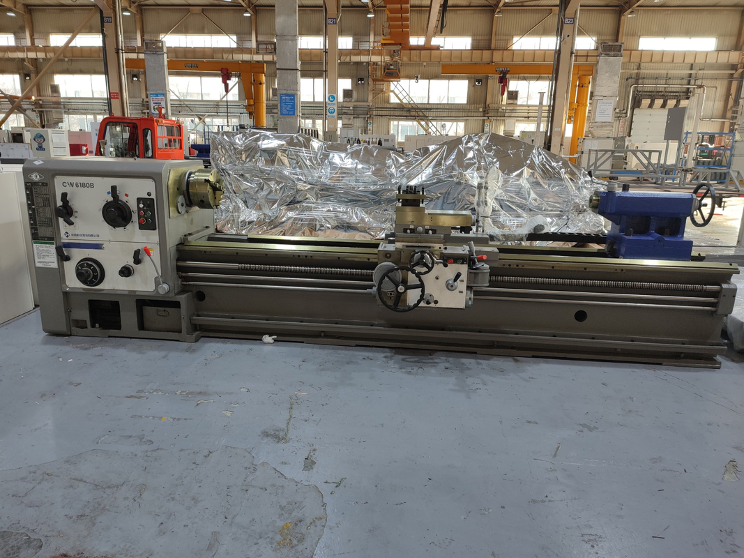 SMTCL 대형 톱니 기계 CW6180B 수동 톱니 6000mm 중량 엔진 톱니 턴 머신