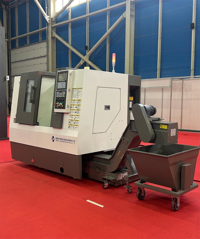 작은 부품 가공 CNC 턴 머신 HTC16-6 장갑 스핀들 갱 도구 슬랜트 베드 CNC 턴 머신