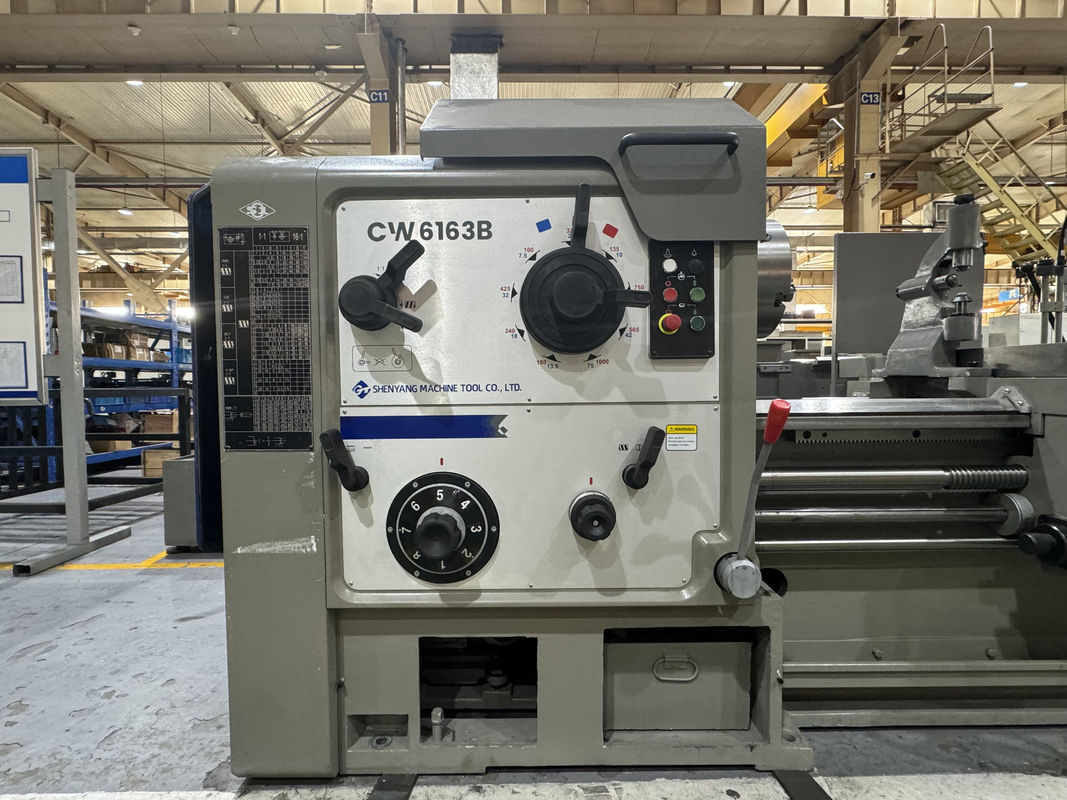 유니버설 턴 CW6263B 간격 베드 턴 고성능 중량용 대형 수평 수동 턴