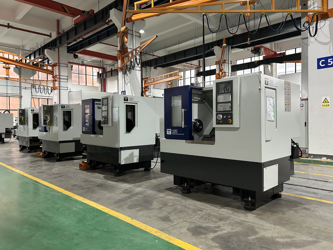 CNC 자동 턴트 T400 고직성 선형 안내 레일 서보 타워 GSK 금속 CNC 기울기 침대 턴트