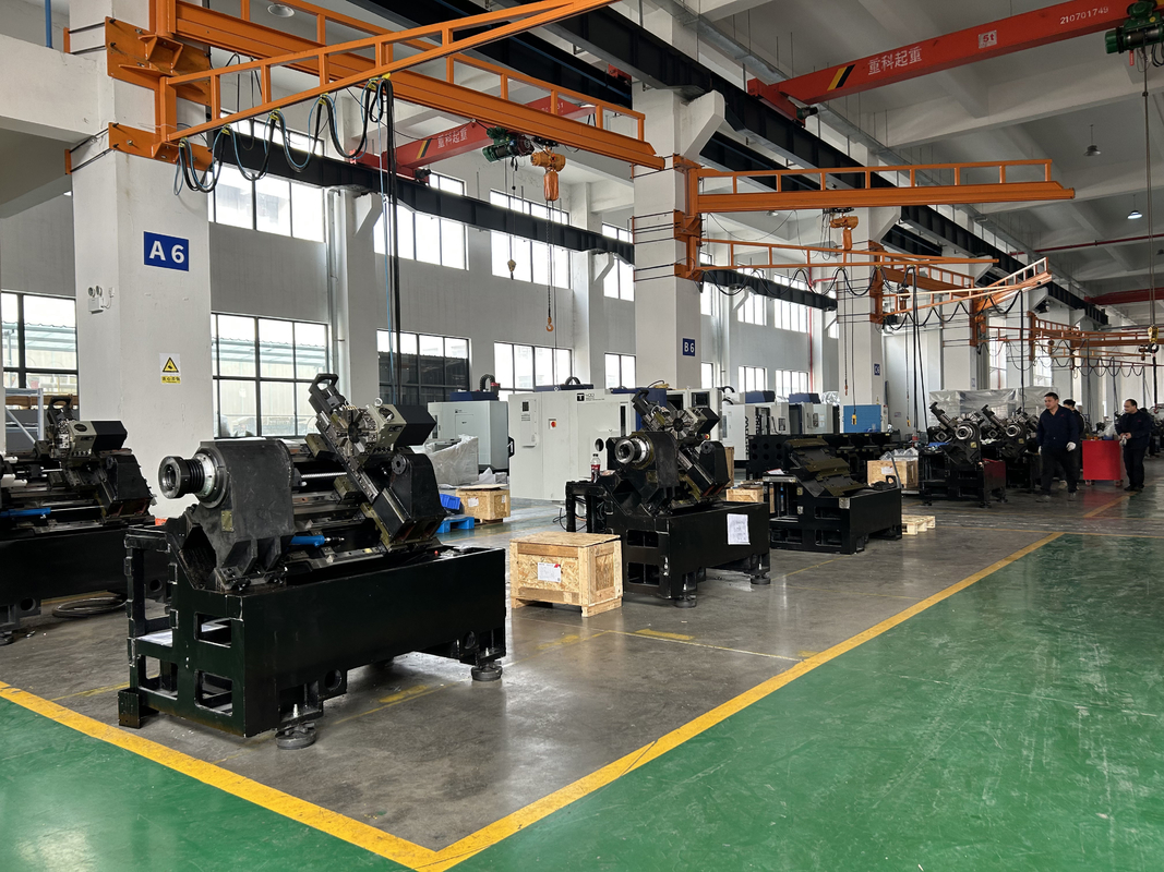 CNC 자동 턴트 T400 고직성 선형 안내 레일 서보 타워 GSK 금속 CNC 기울기 침대 턴트