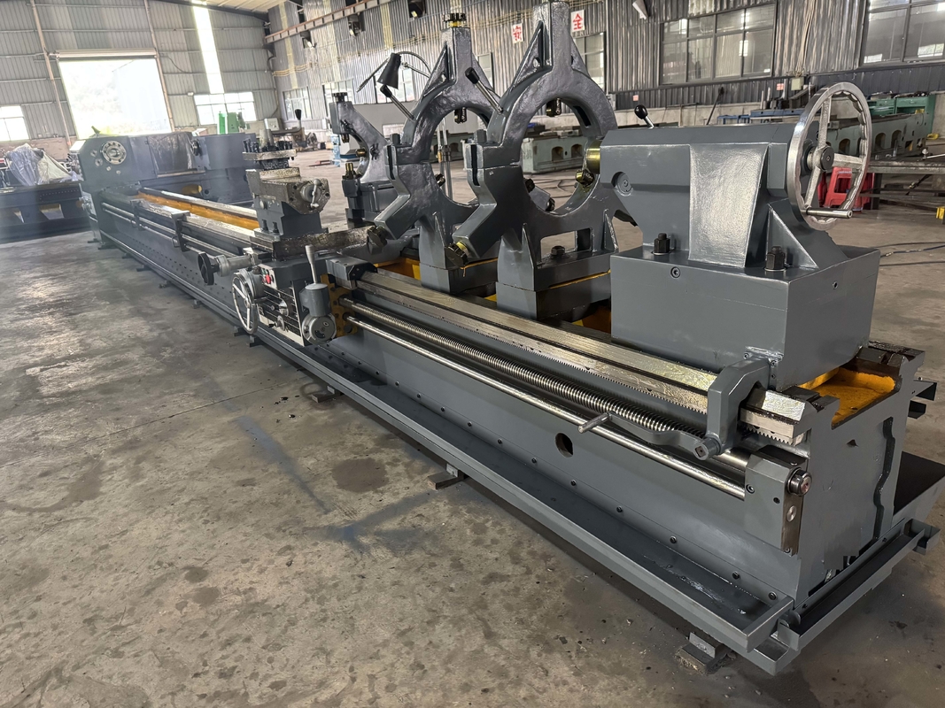 12미터 범용 중부하 수동 선반 CW61100 대형 스핀들 보어 130mm 금속 수평 선반